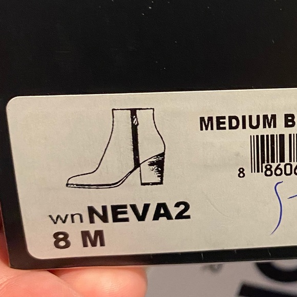 Nine West Neva Boots - Picture 7 of 11